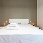 דירה Ranzoni Design - 4guest & Self Checkin & Wifi נוברה