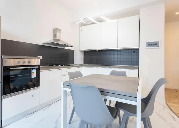Ranzoni Design - 4guest&self Checkin&wifi Apartment Novara